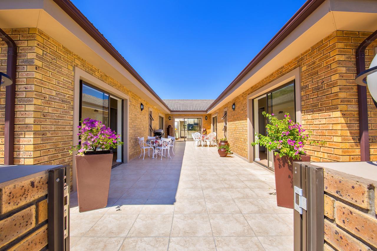 Bergsig B & B 克尼斯纳 外观 照片
